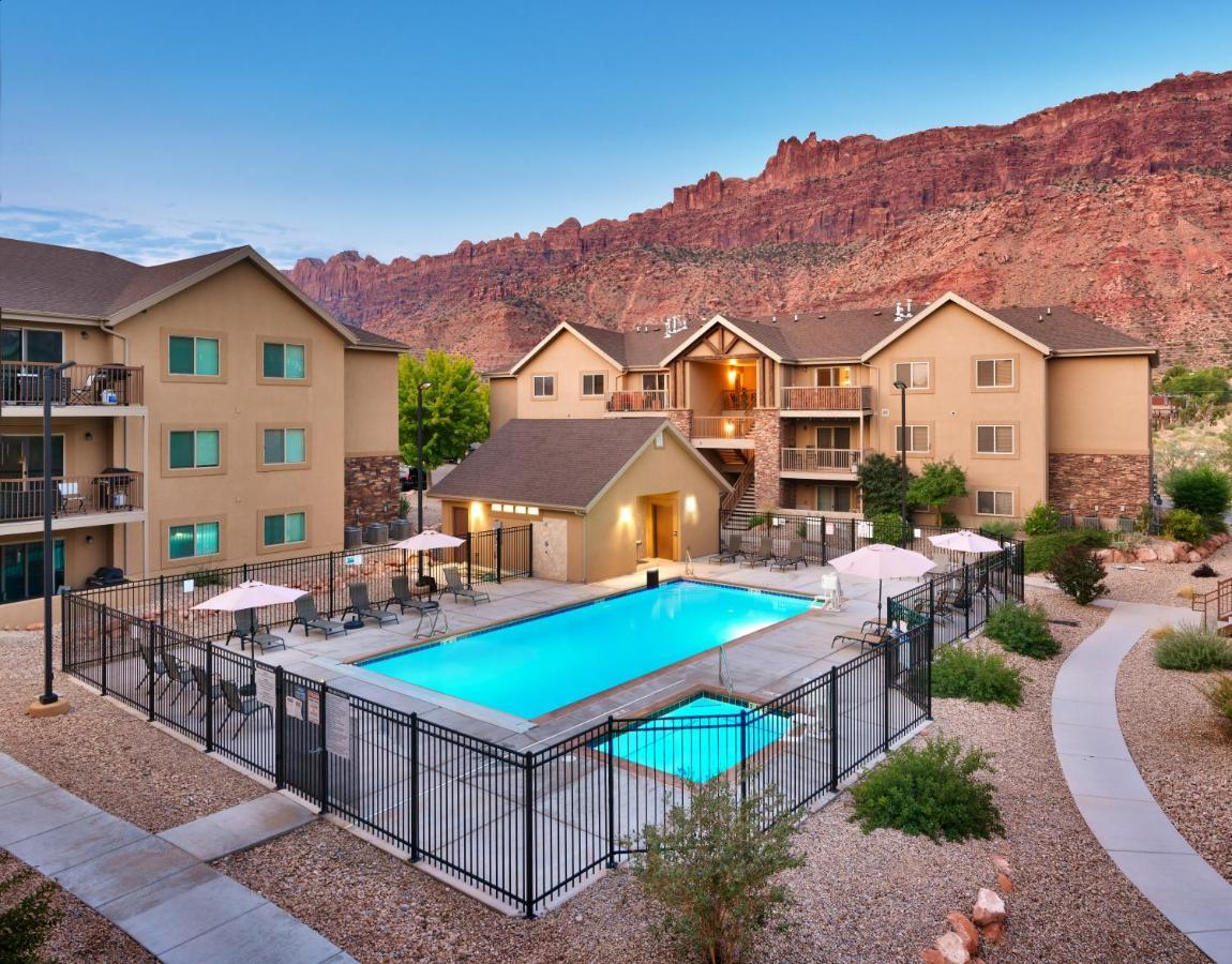2G New Moab Redcliff Condo, Pool & Hot Tub Екстер'єр фото